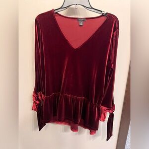 Halogen Velvet V-Neck Peplum Tunic in Deep Wine